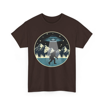 Bigfoot Shirt Bigfoot Abduction, Sasquatch Alien Space Lovers Gifts Shirt