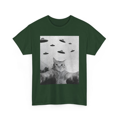 Cat Selfie with UFO Shirt, Space Lovers Cats Owner Flying Saucer Women Men Shirt