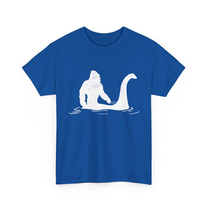 Bigfoot Shirt, Bigfoot Dinosaur, Sasquatch Monster Bigfoot Lovers Fun Shirt