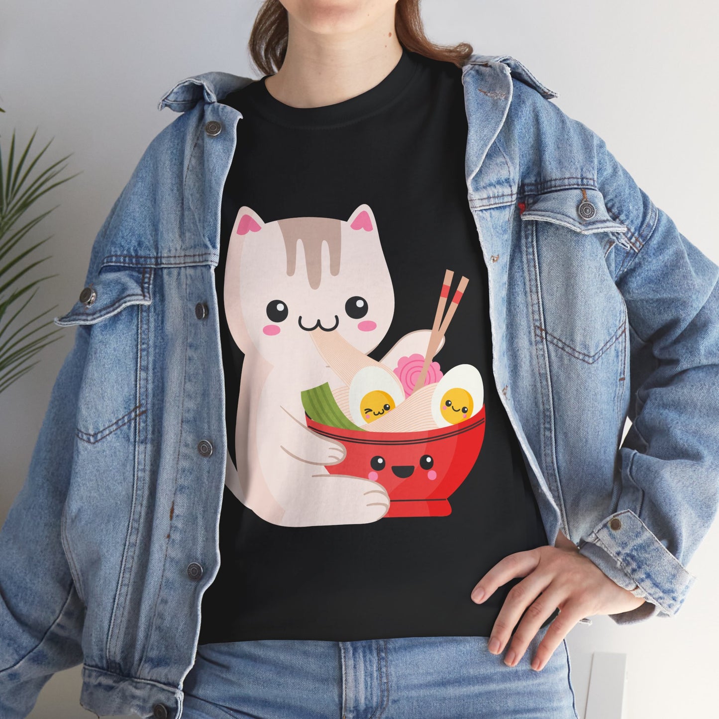 Kawaii Cat Shirt, Cat Eating Ramen, Japanese Food Lovers Anime Fans Gifts T-Shirt