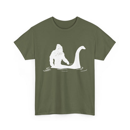 Bigfoot Shirt, Bigfoot Dinosaur, Sasquatch Monster Bigfoot Lovers Fun Shirt