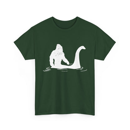 Bigfoot Shirt, Bigfoot Dinosaur, Sasquatch Monster Bigfoot Lovers Fun Shirt