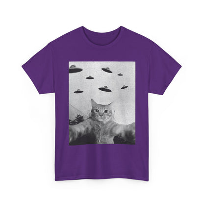 Cat Selfie with UFO Shirt, Space Lovers Cats Owner Flying Saucer Women Men Shirt